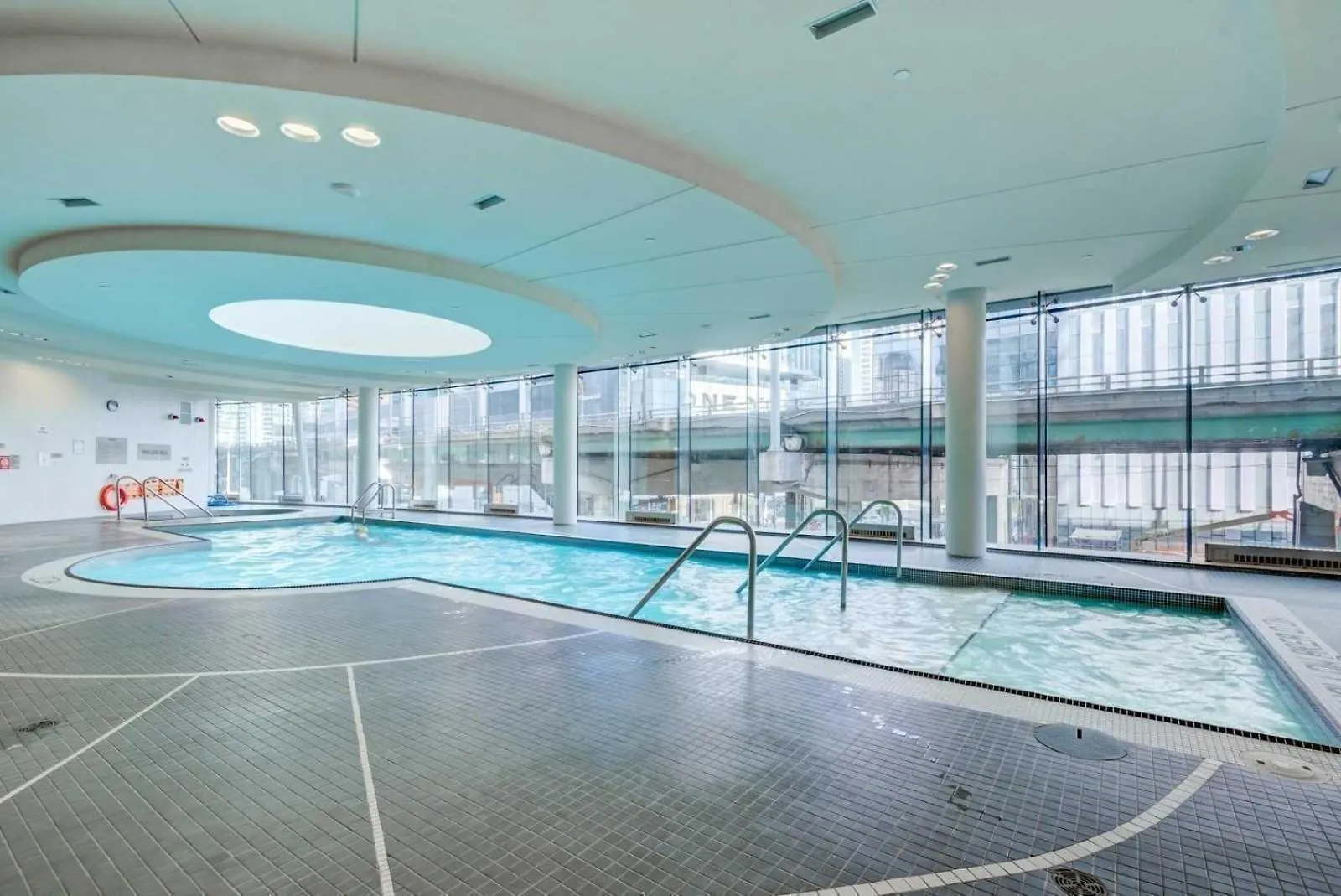 Grand Royal Suites Toronto 0*,  Canada