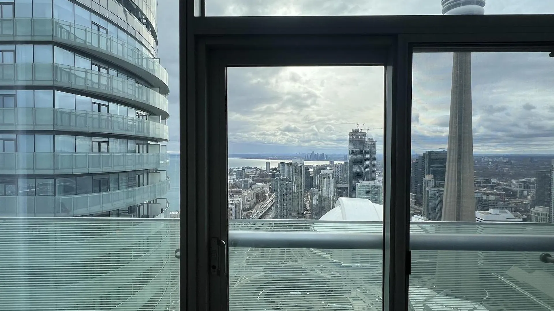 Grand Royal Suites Toronto